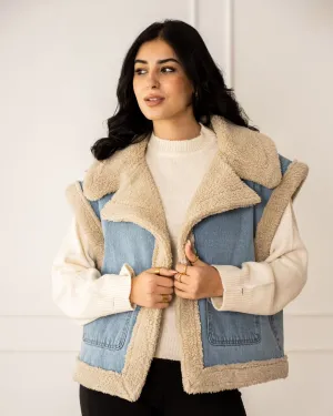 sleeveless denim jacket padded with fur inside - biege